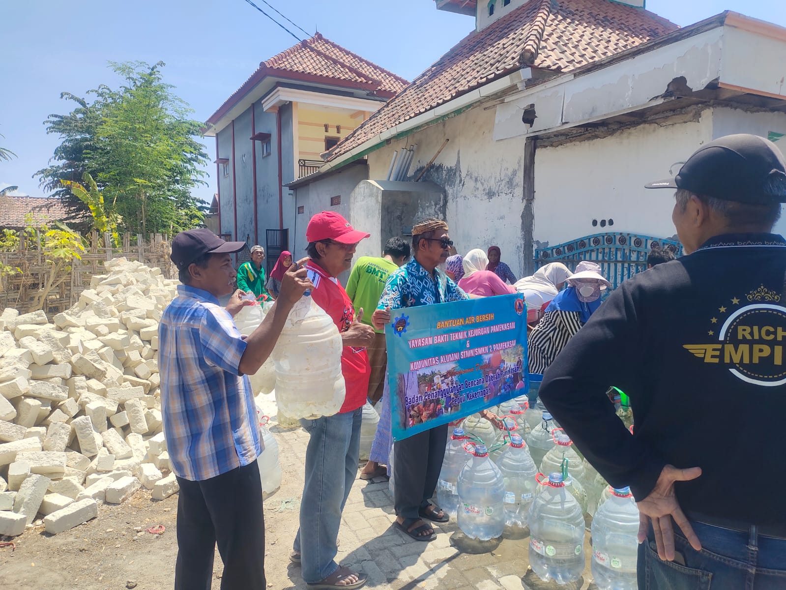 Koordinasi Tim Relawan